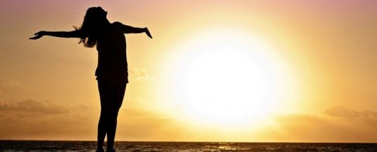 Améliorer sa confiance en soi en modifiant sa posture : les 5 gestes et attitudes qui font la différence