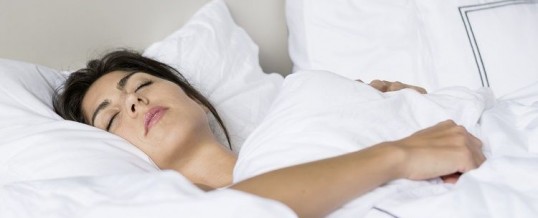 Auto hypnose pour dormir : découvrez la thérapie pour retrouver un sommeil naturel