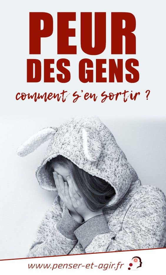 Peur des gens : comment s’en sortir ?
Vous avez peur des gens ? On vous explique comment s\'en sortir. Phobie sociale, peur du jugement, explications et conseils pour vous libérer.