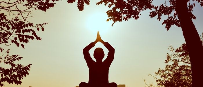 Pratiquer la méditation : ce qu’il faut savoir pour bien débuter