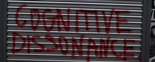 La dissonance cognitive : l’essentiel sur cette théorie et sur ses mécanismes