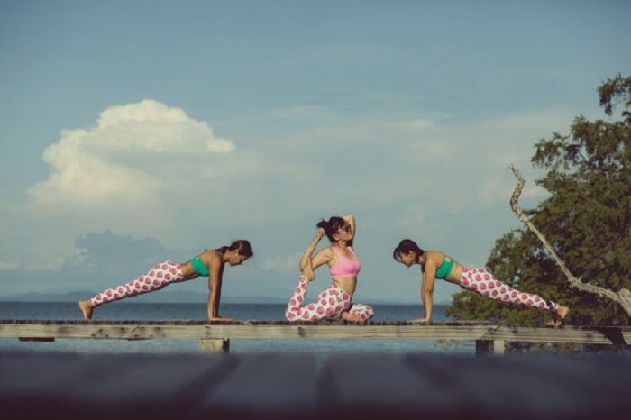 Le yoga flow ou yoga vinyasa: ce qu’il faut savoir essentiellement
