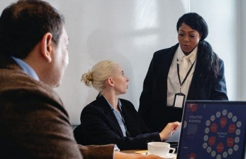 Mauvaise ambiance au travail : comment s’en sortir