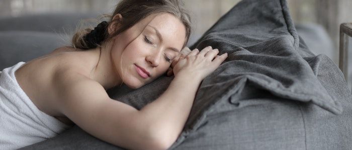 Mieux dormir la nuit : conseils et astuces pour bien dormir le soir