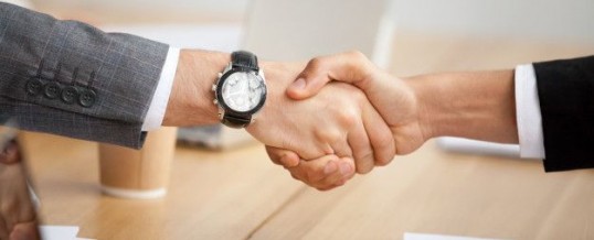 Manipulation et influence : Zoom sur la théorie de l’engagement