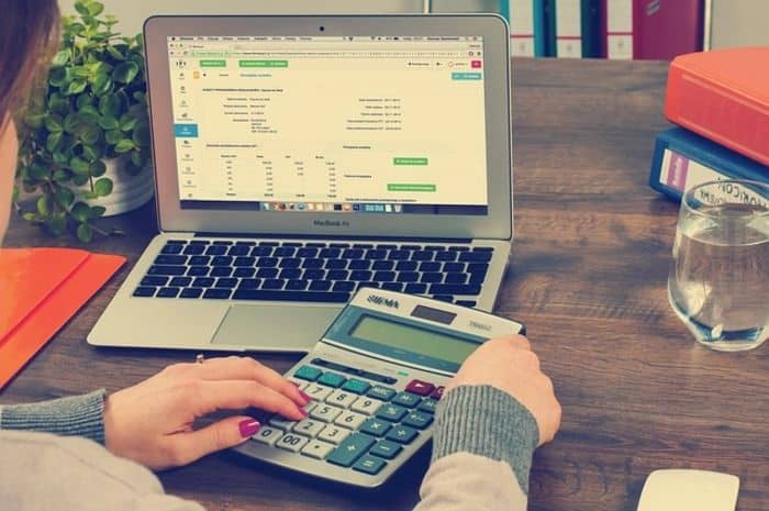 Phobie administrative : comment ne plus se laisser paralyser par la paperasse